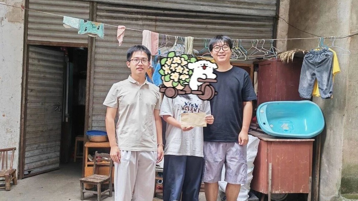 31671